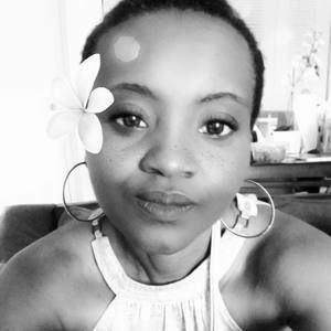 Meet your Posher, Angie